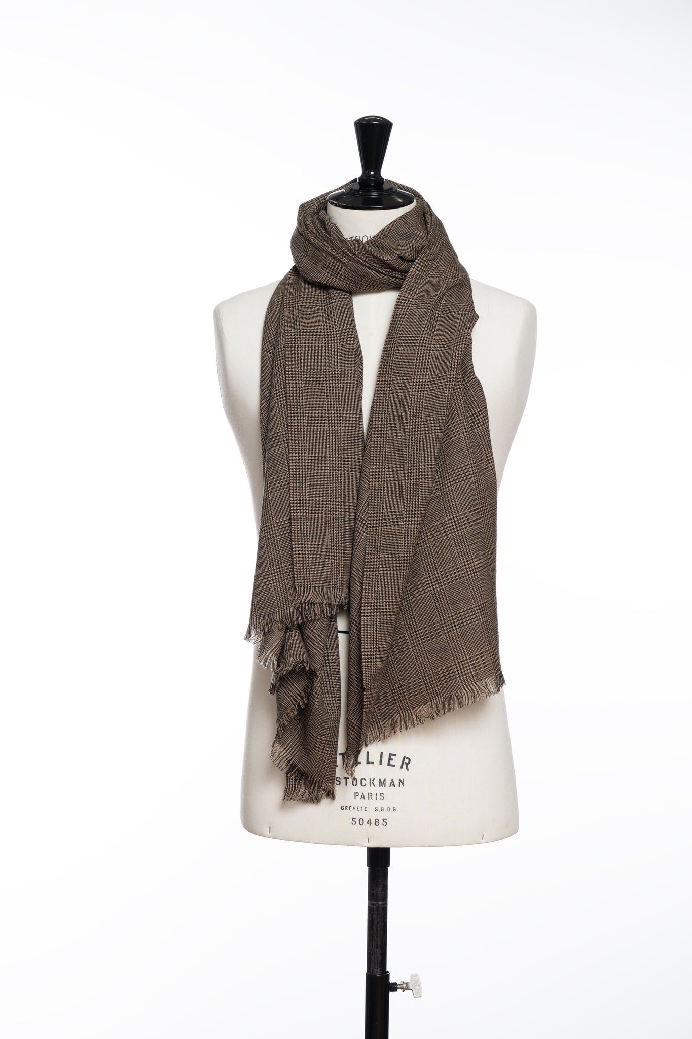 Echarpes Destin motif "chaise moderne"